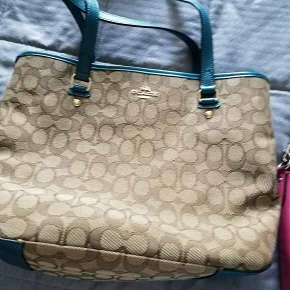 Coach purses - Picture 1 of 2